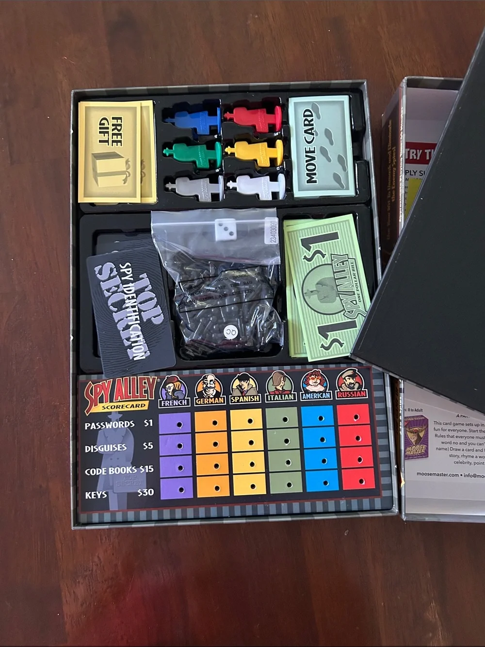 Board Game - Spy Alley like brand new. Only played once